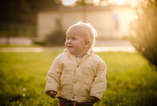 Spacerujące dziecko