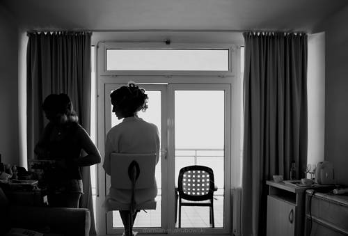 Panna młoda u kosmetyczki