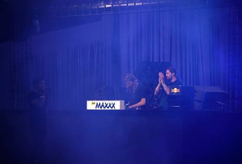 Sunrise 2017 Mainstage 09